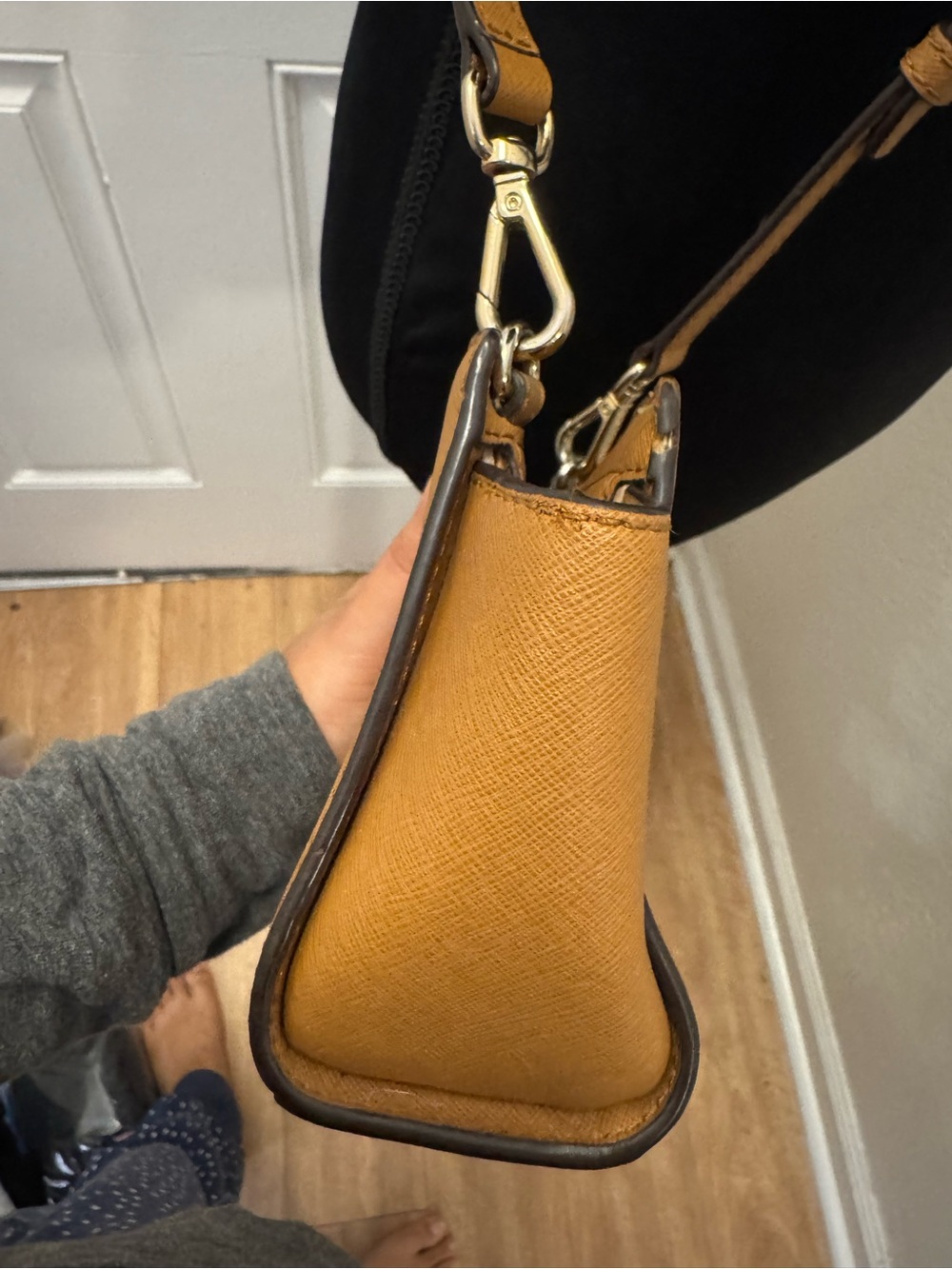 Michael Kors Tan Saffiano Leather Crossbody with Gold Hardware - Picture 7 of 15